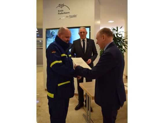 THW-Einsatzkräfte erhalten Bundesflutmedaille - Fluthilfe 2021 © Kreis Paderborn